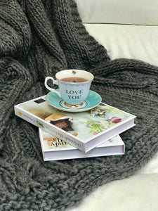 Luxe chunky cable throw