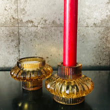 Load image into Gallery viewer, Glass duo candleholder in four colours
